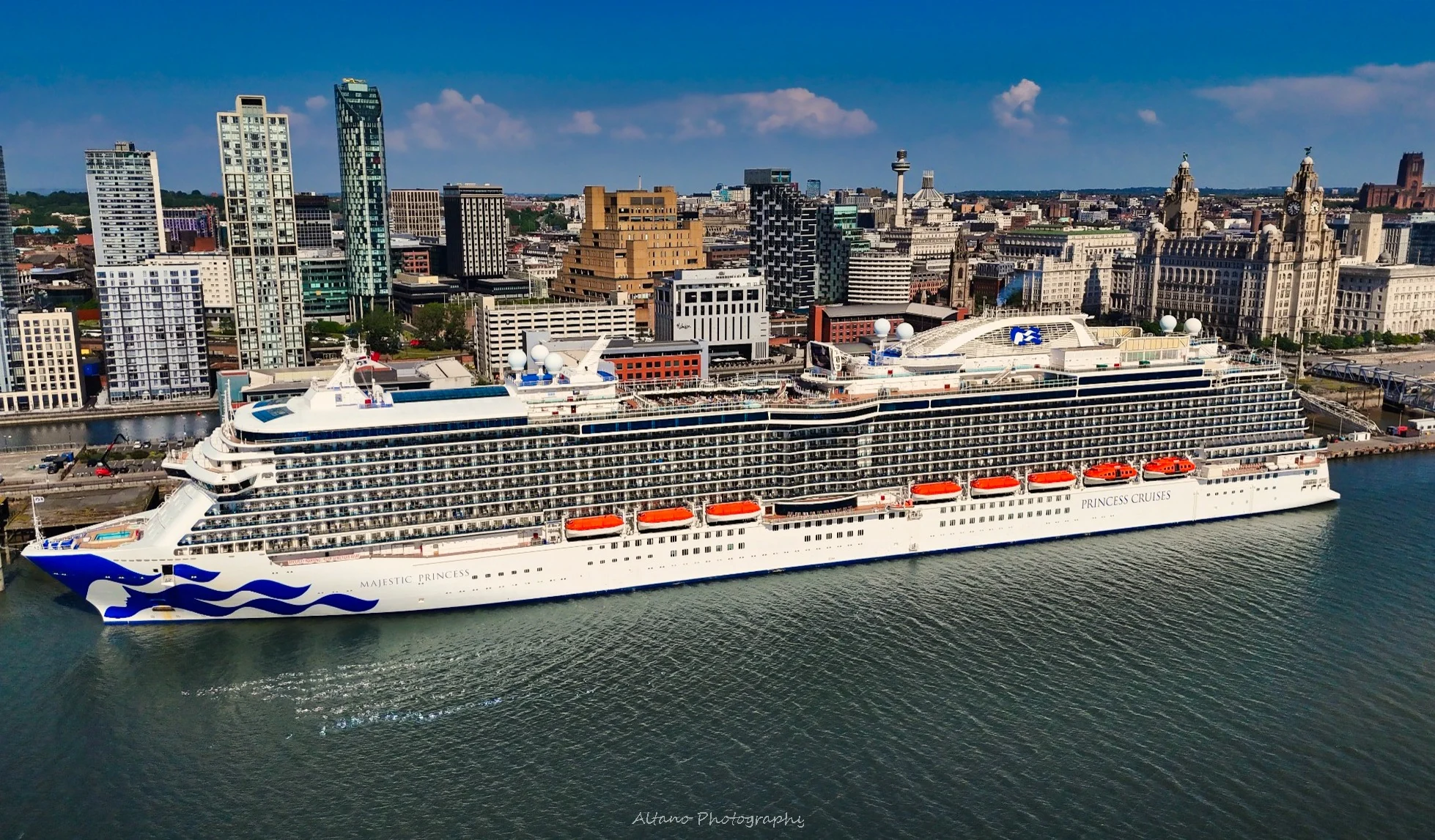 Majestic Princess, Liverpool waterfront