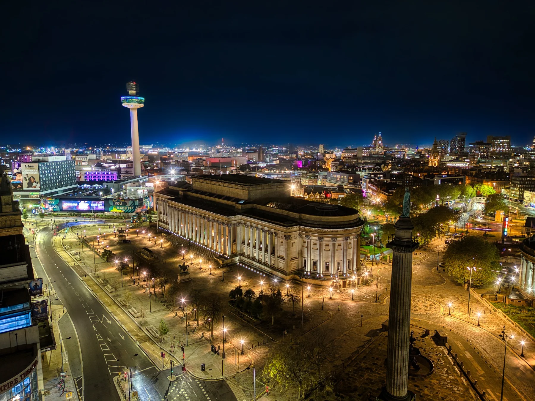 St George’s Hall at night, Liverpool city centre